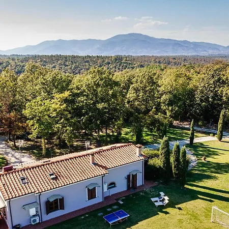 2 Bedroom Amazing In Castelfranco Di Sotto Le Vedute